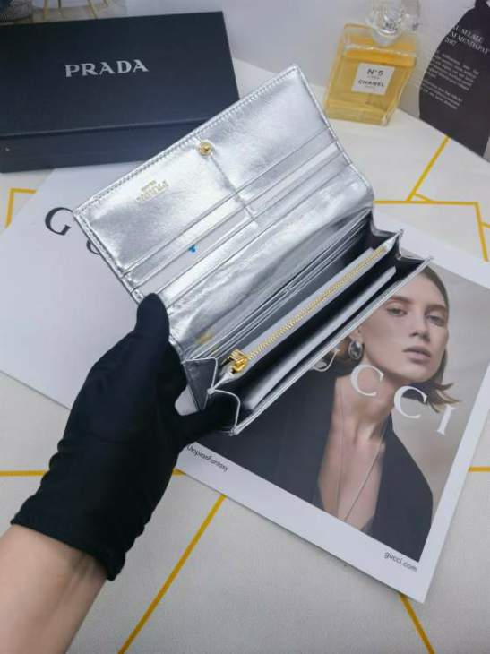 Picture of Prada Wallets _SKUfw195033430fw